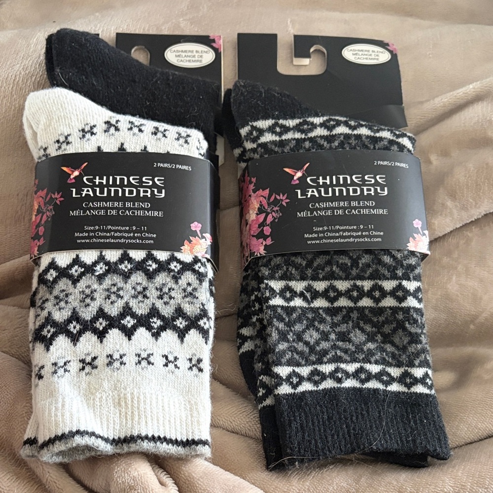 Chinese Laundry Black and White Patterned Socks NWT